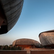 0140_renzo_piano_auditorium_049