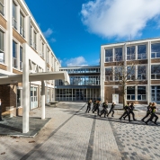 0030_roc_mondriaan_meppelweg_01111-iets_crop-f8B_warp